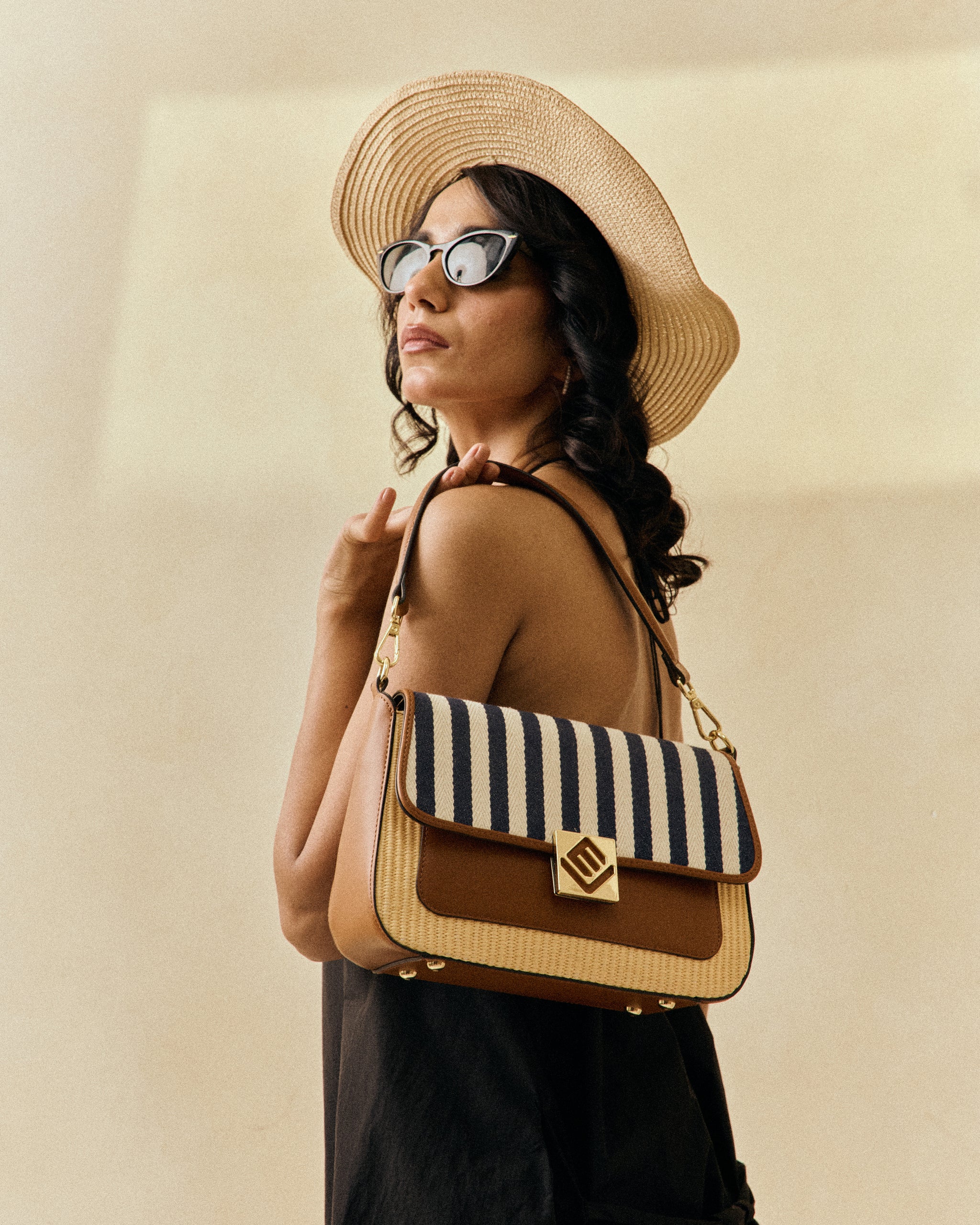 Elira Shoulder Bag- Brown