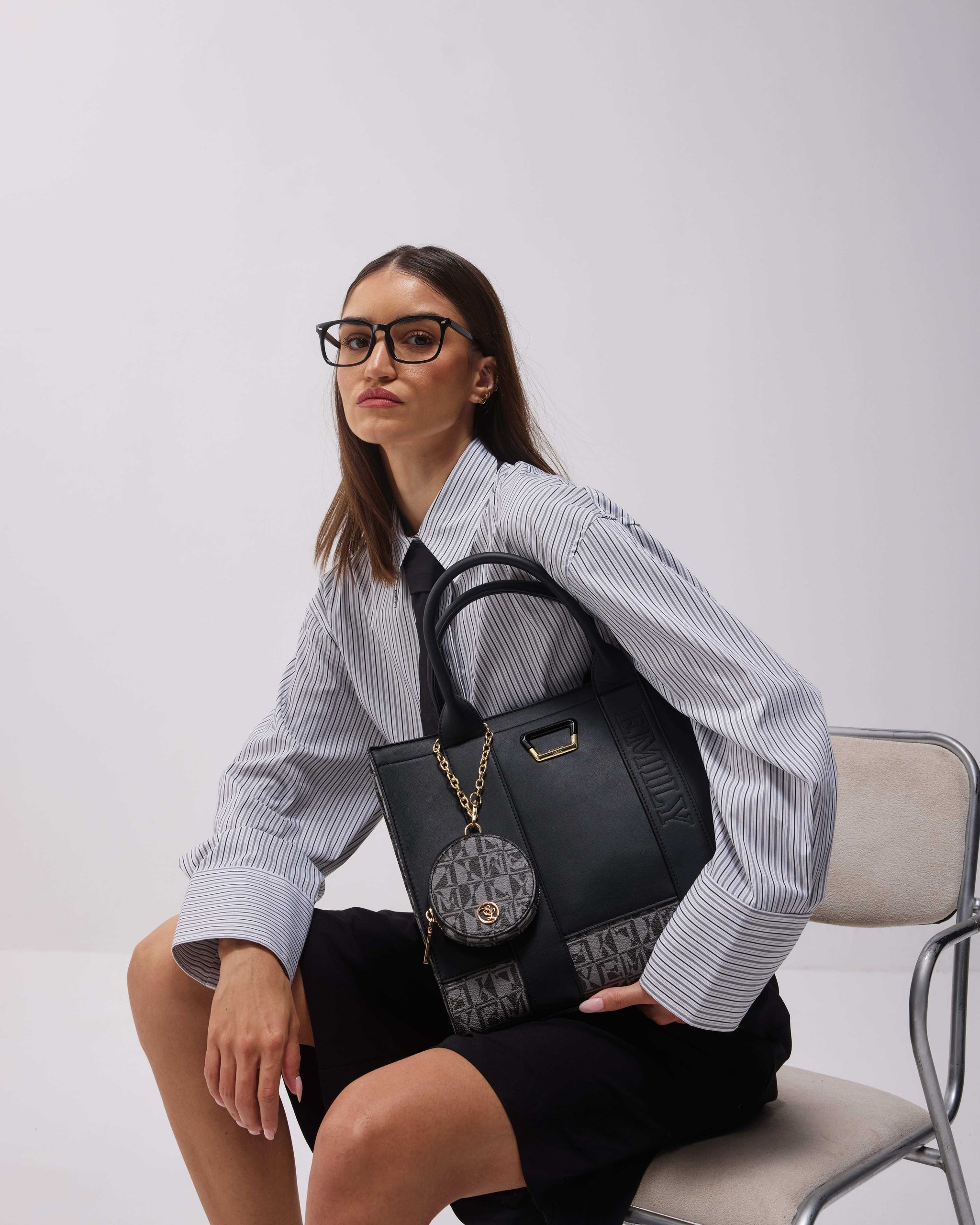 Sienna Pouch Bag - Black