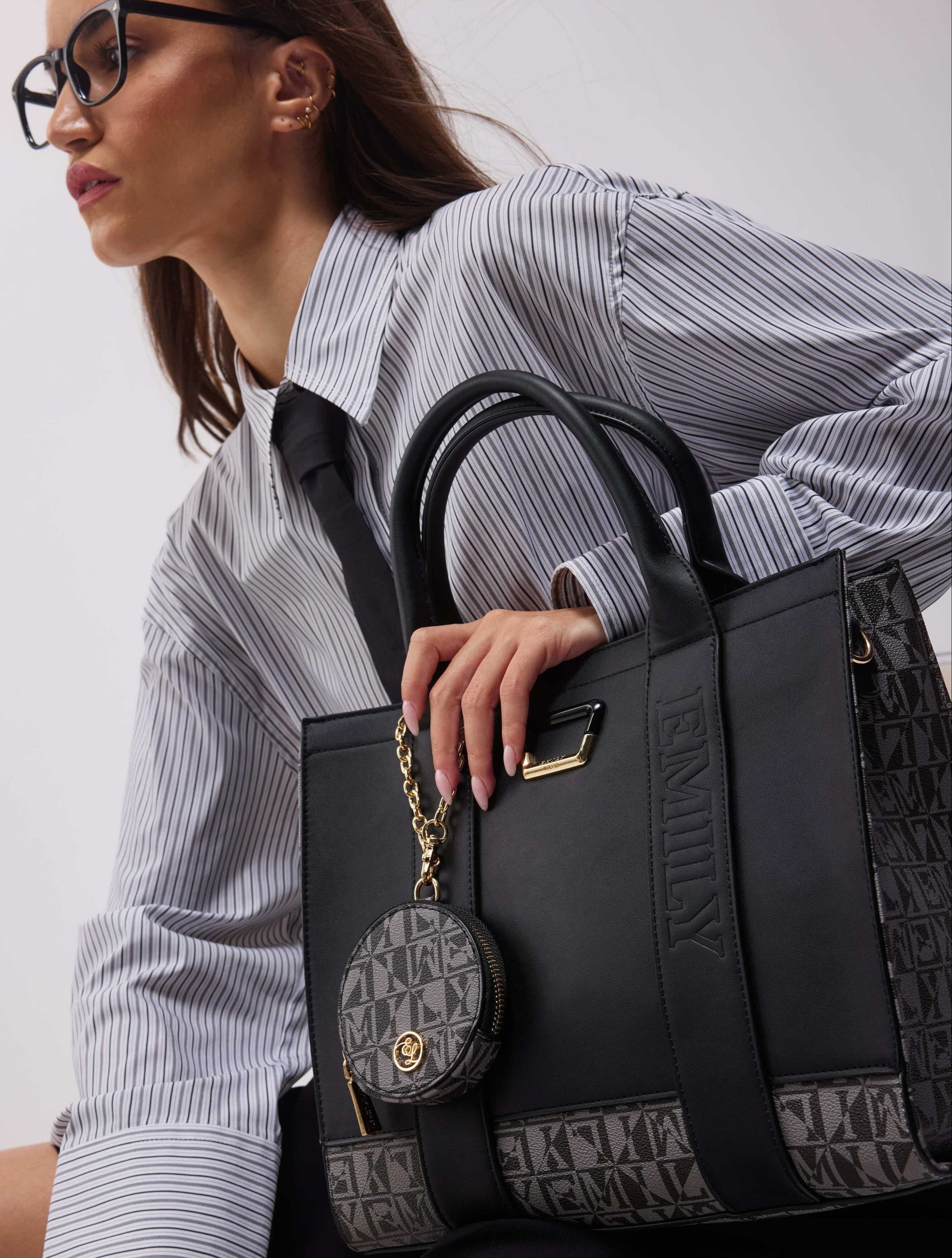 Sienna Pouch Bag - Black