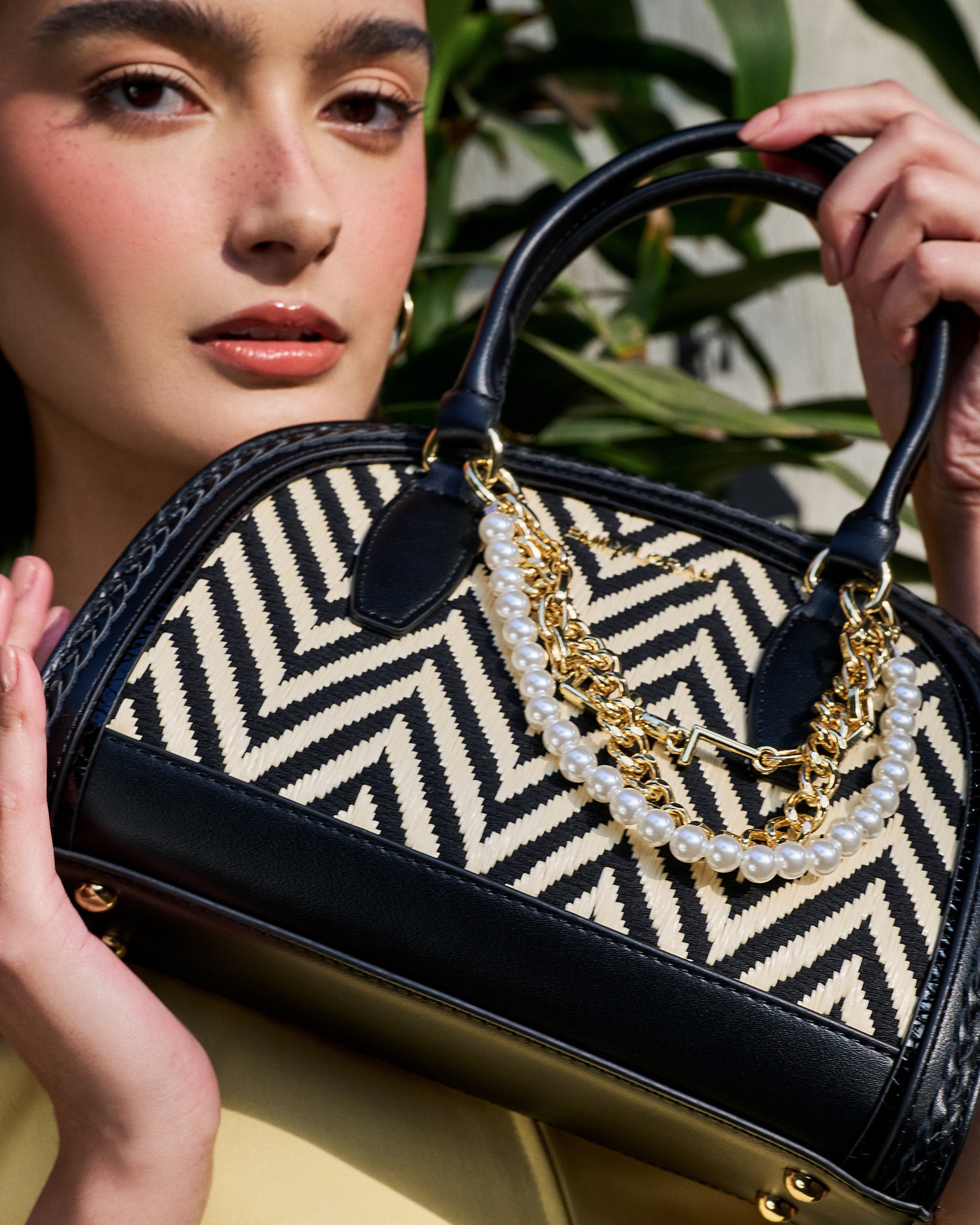 Blossom Handbag - Black-Beige