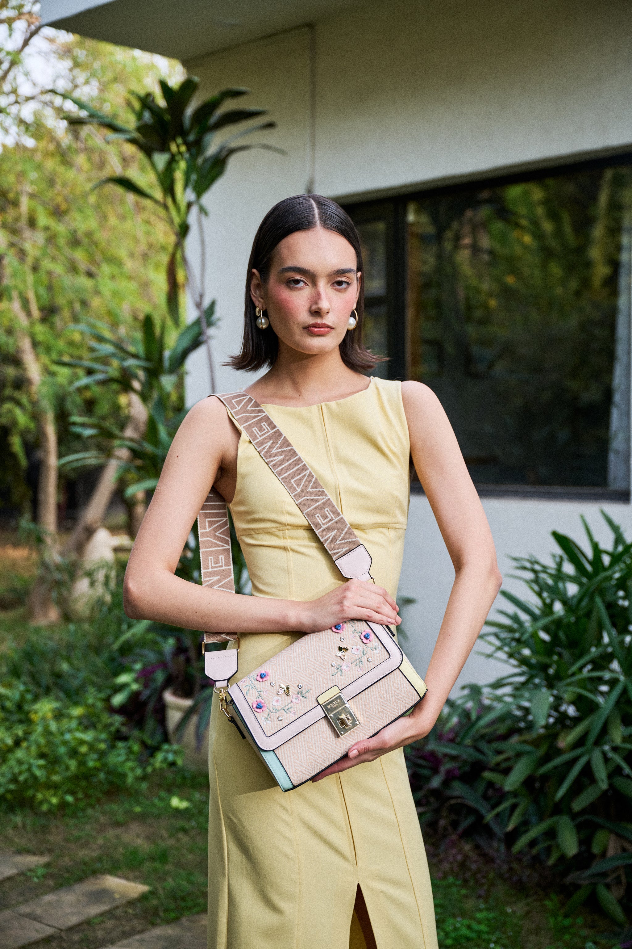 Wildflower Crossbody Bag - Brown