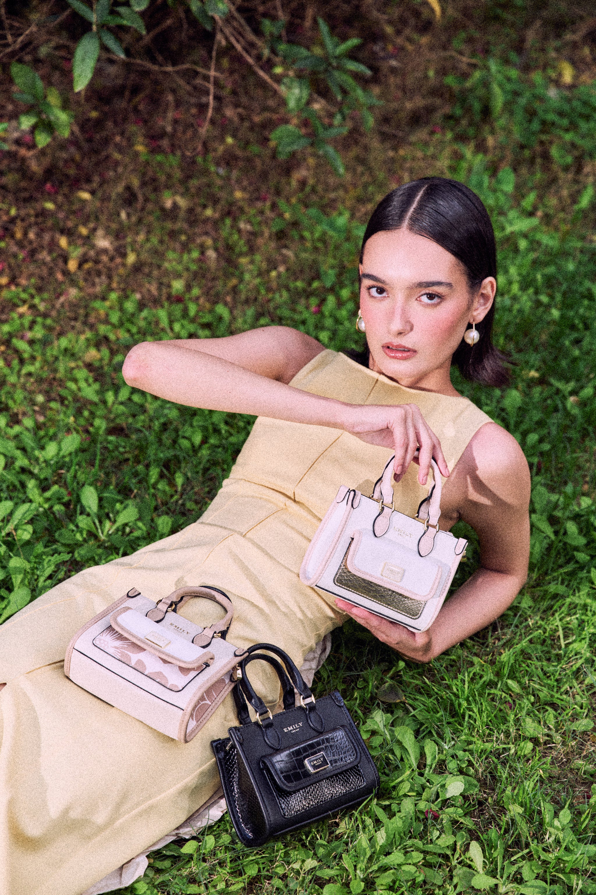 Mini Petal Sling - Black