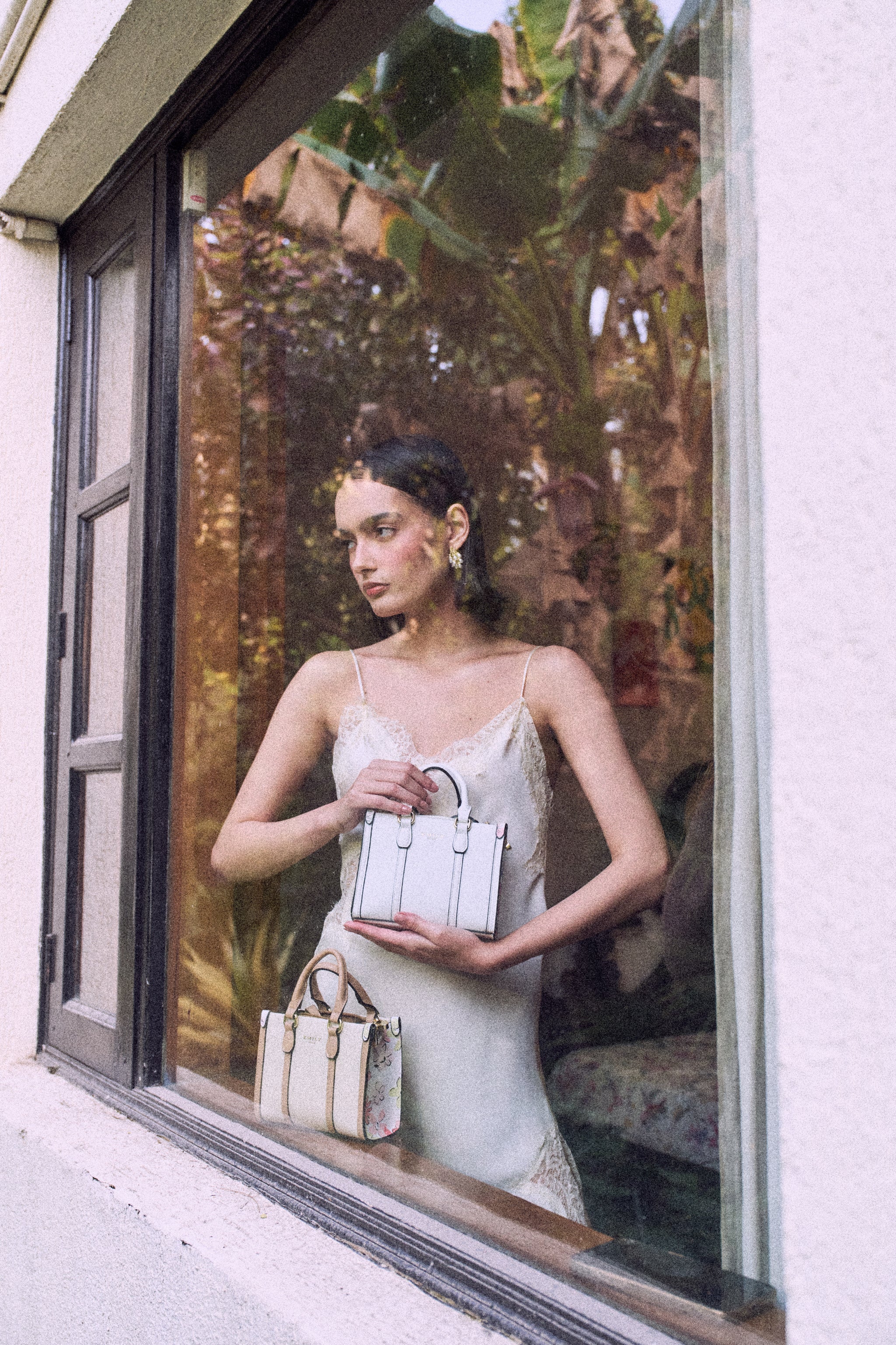 Mini Ivy Sling - White