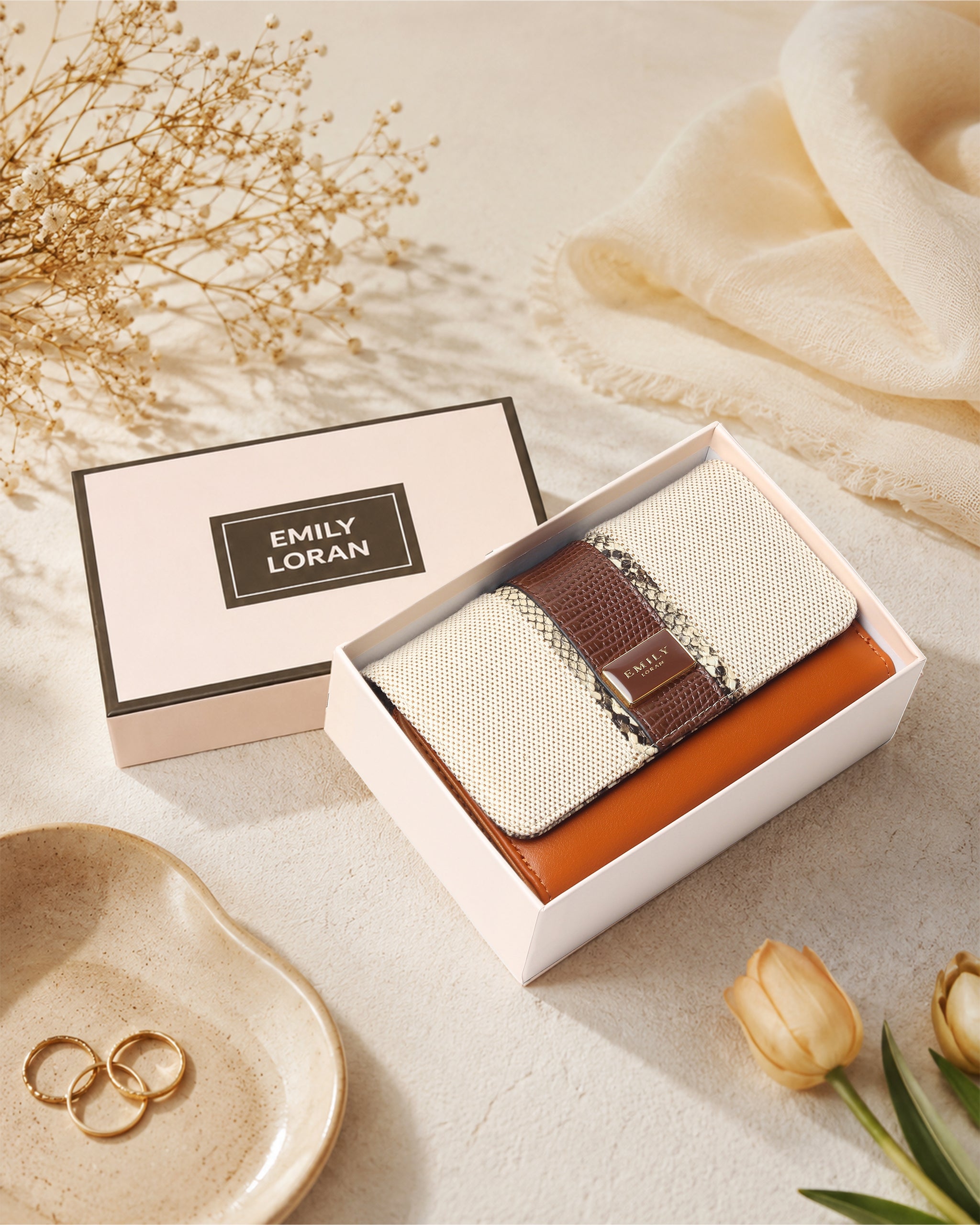 Aria Wallet- Beige