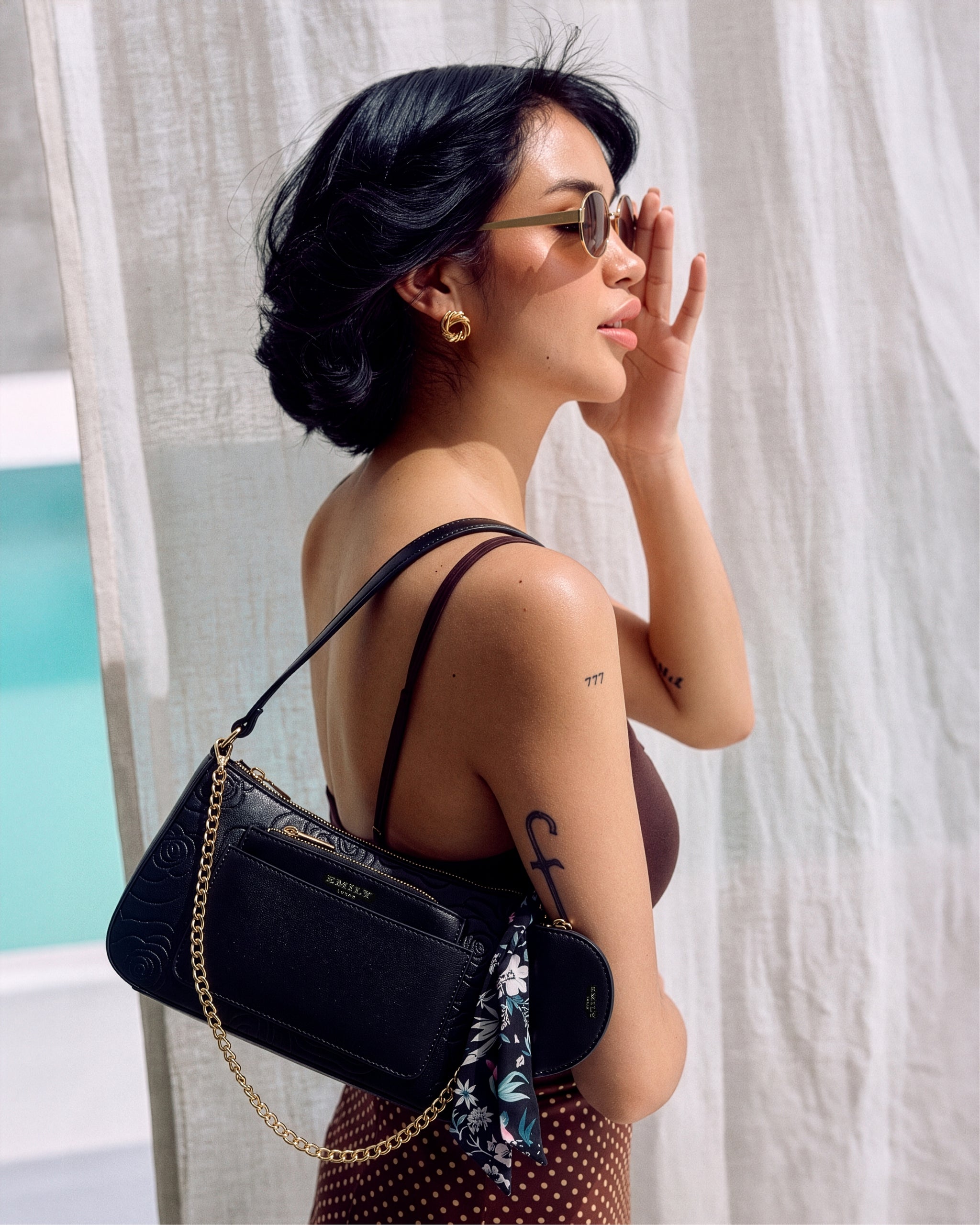 Vellisse Shoulder Bag- Black